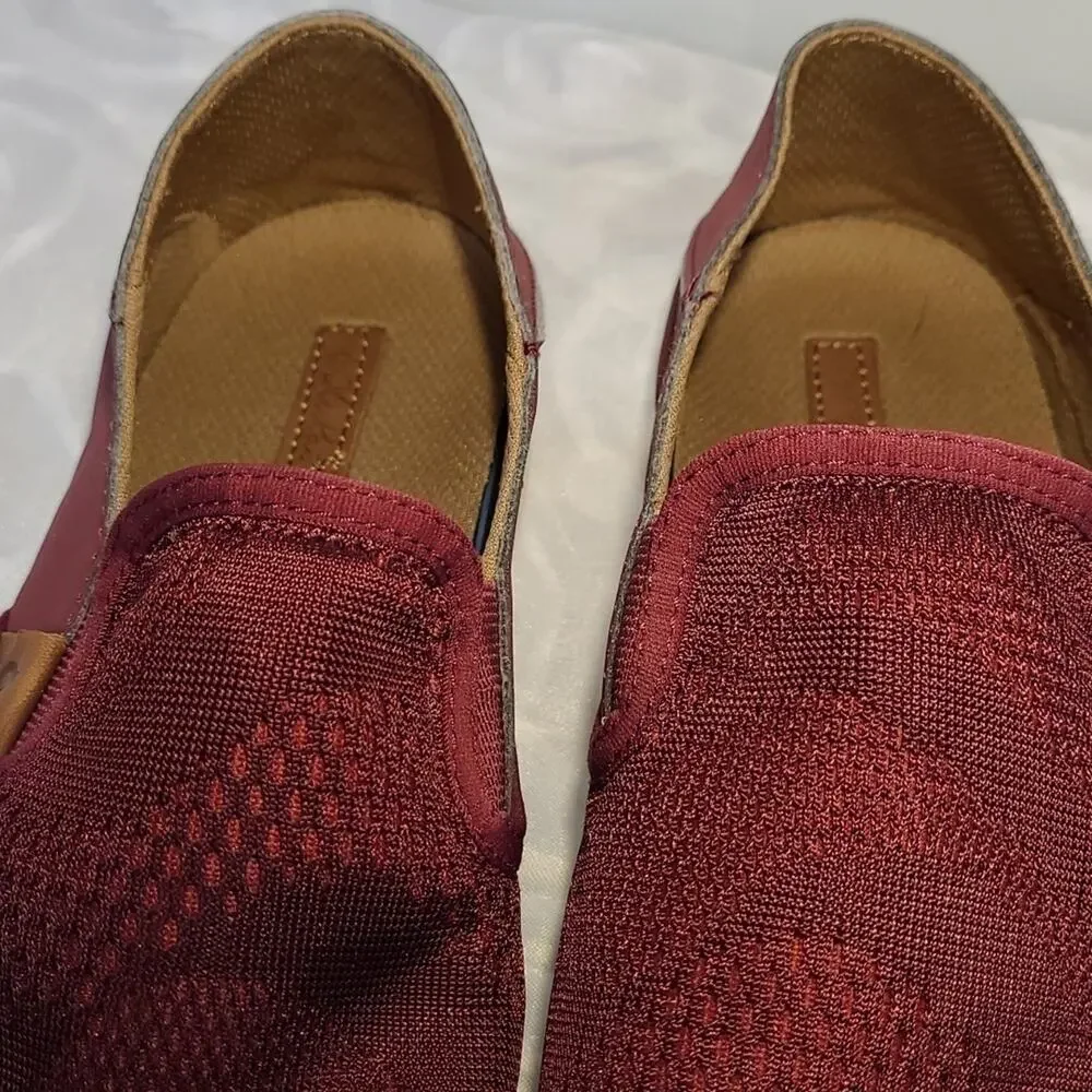 OluKai Pehuea WMS 8W Sneakers Slip On Comfort Maroon Red Shoes Lightweight
